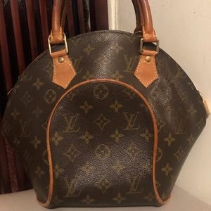 Authentic Louis Vuitton Monogram Ellipse MM satche